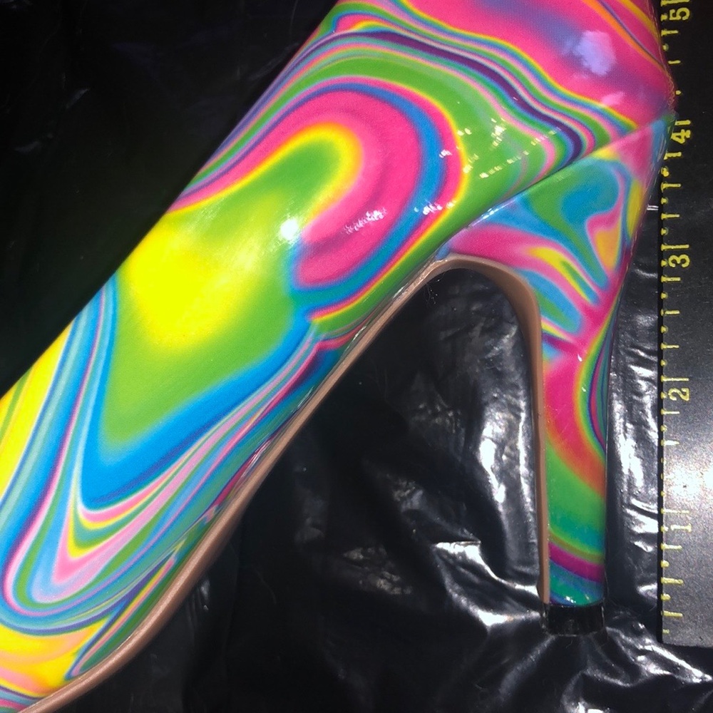 Paint-swirl looking colorful heels - Picture 2 of 4